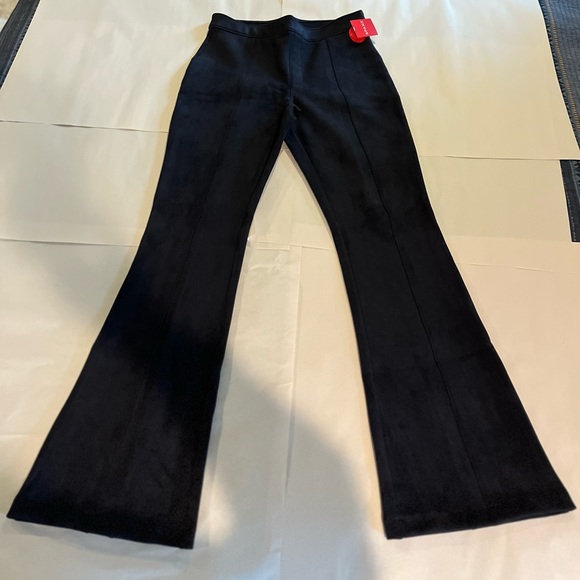 Spanx sueaded stretchy pull on fitted bell bottoms navy blue women’s size Large. - Picture 10 of 14